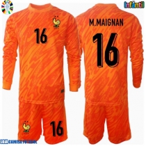 Camisa de Futebol França Mike Maignan #16 Goleiro Equipamento Secundário Infantil Europeu 2024 Manga Comprida (+ Calças curtas)
